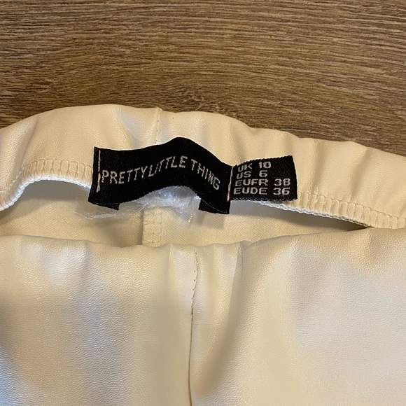 Pleather biker shorts - Picture 2 of 3